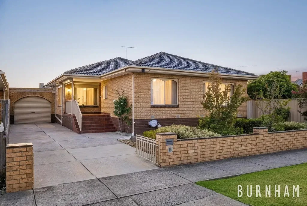 6 Lindenow Street, Maidstone, VIC 3012