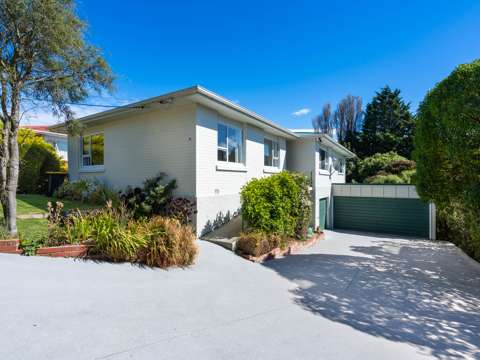 Andersons Bay 4Habitaciones Elevated Comfort with Exceptional Garaging