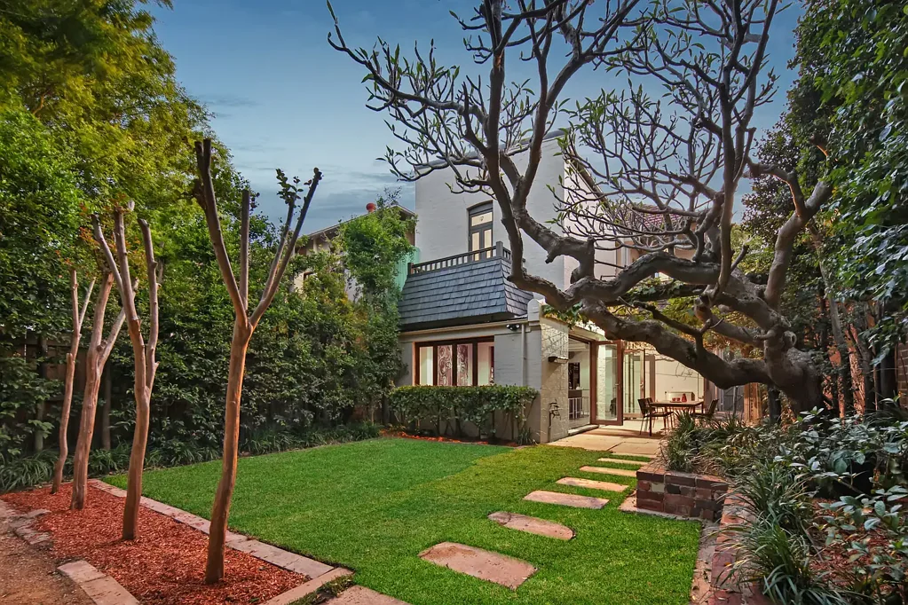 Glebe 4Zimmer Festival House, a grand Victorian villa on Glebe Point