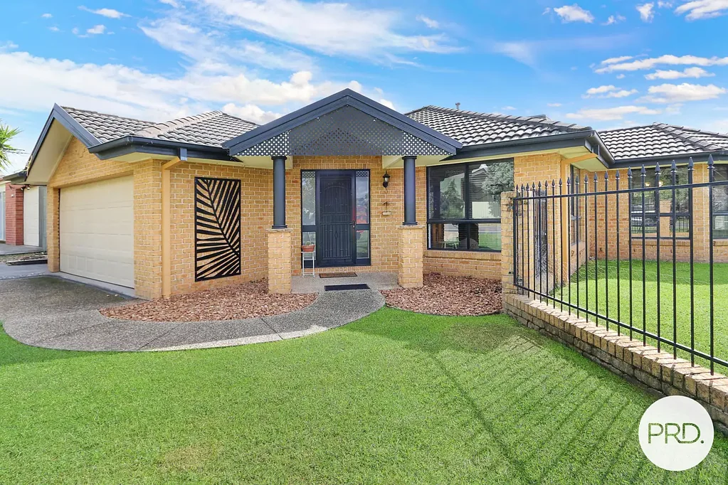 Glenroy 4房  VERSATILE FAMILY HOME WITH SHED