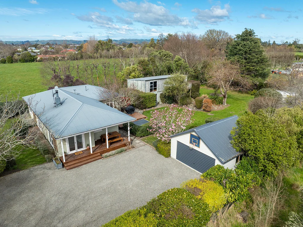 Masterton 4 Bedroom Private Sanctuary on Towns Edge