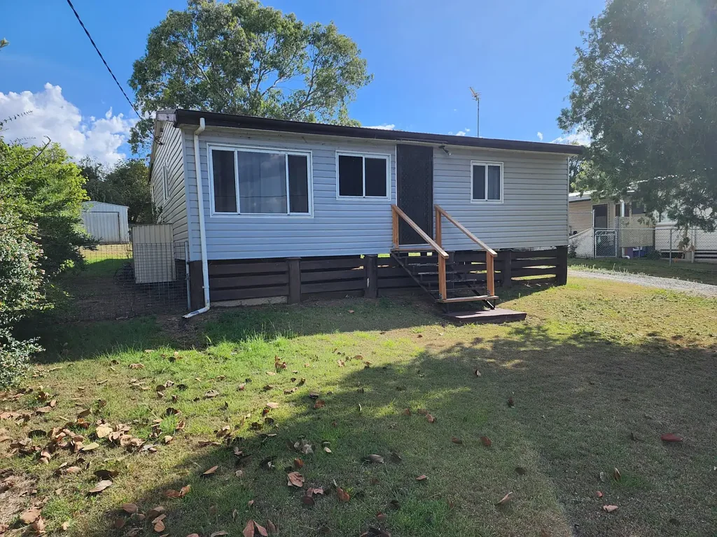 2 Bedroom Cozy cottage style home