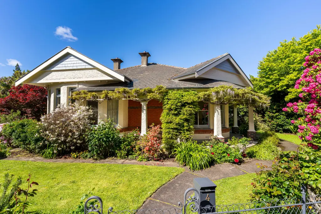 North Dunedin 5房  Charming Heritage Home in Scenic Location