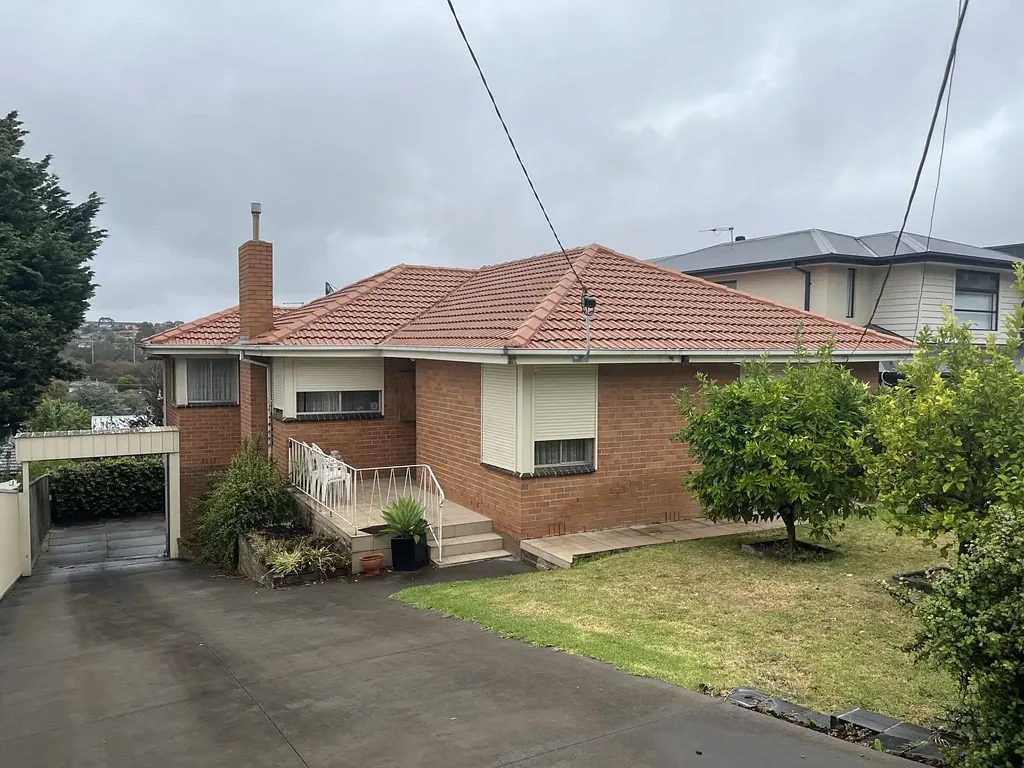 Spacious family home in a central location.