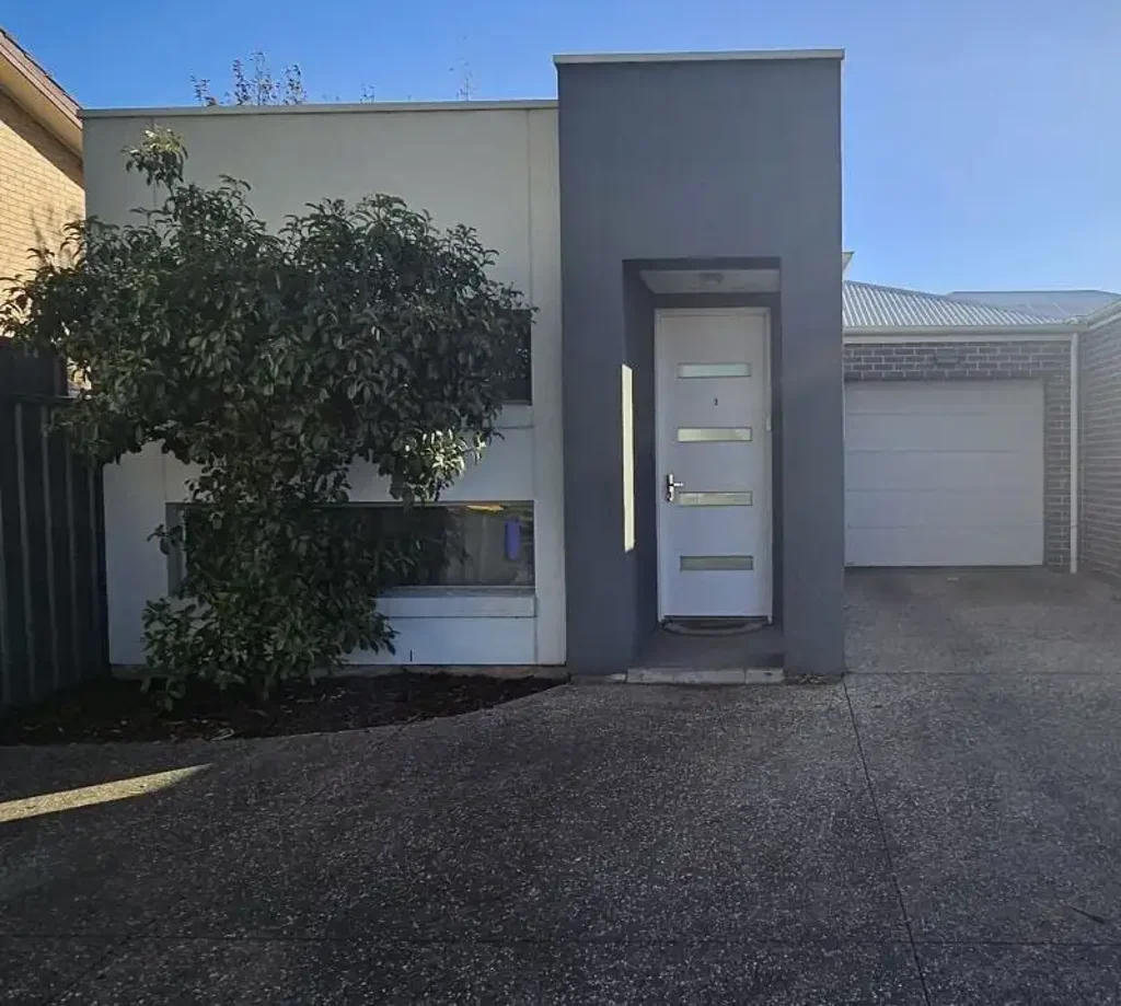 A cosy home only minutes drive from the beach