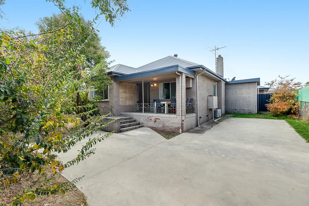 North Albury 4कमरा Location CENTRAL Location!