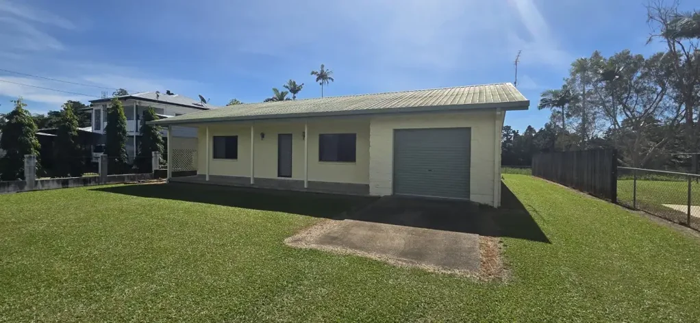 Cordelia 2房  BLOCK HOME WITH SHED BACKING ONTO RIVER!