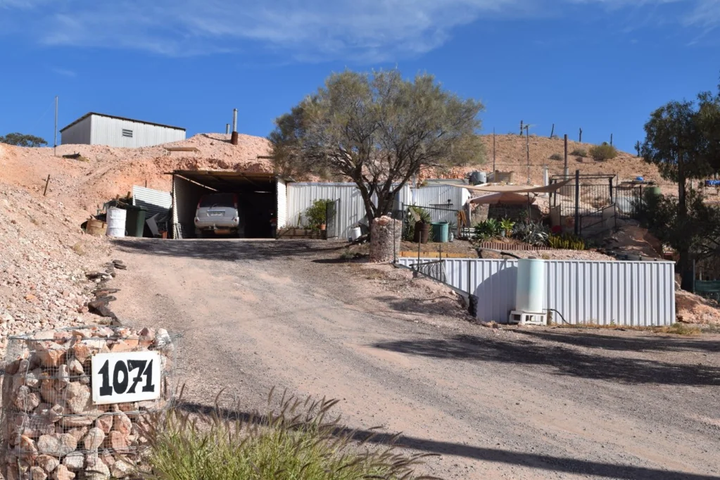 Coober Pedy 3ਬੈੱਡਰੂਮ 3 Bedroom family Dugout