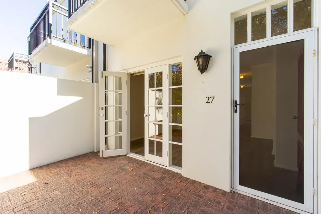 EXCLUSIVE DOUBLE STOREY 2x1 HOME IN NORTHBRIDGE