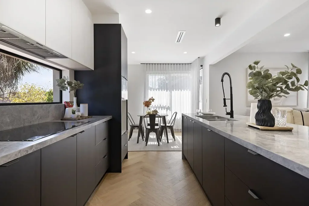 Mount Waverley 4Kwarto Newly Appointed Stylish Living in MWSCZ