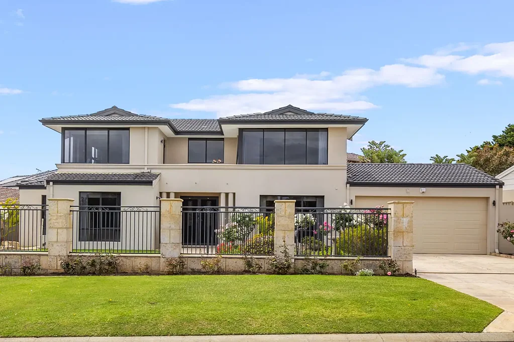 Sorrento 3ਬੈੱਡਰੂਮ PRESTIGIOUS COASTAL SANCTUARY IN A HIGH-VALUE LOCATION