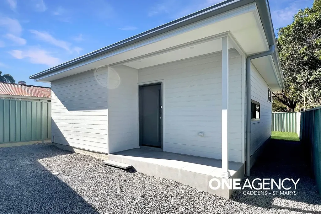 BRAND NEW GRANNY FLAT - PRIVATE, MODERN & STYLISH!!!