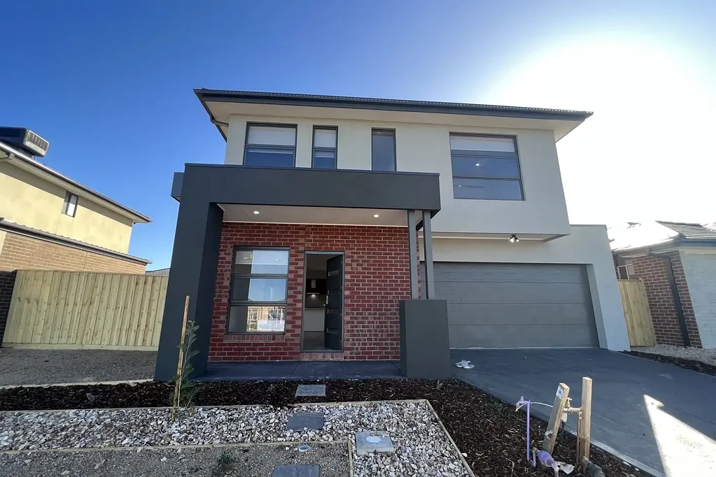 Spacious Family Home in a Prime Location!