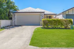 18 Waterlily Court, Rothwell