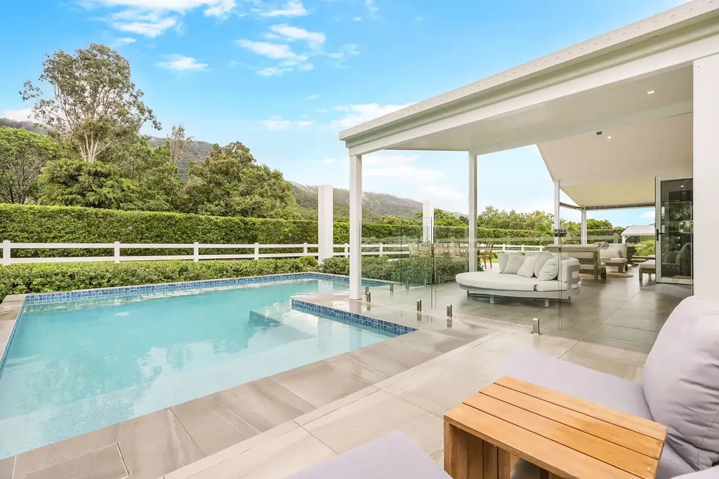 Kewarra Beach 5房  Back on Market – Previous Contract Failed | Now Offers Over $3M