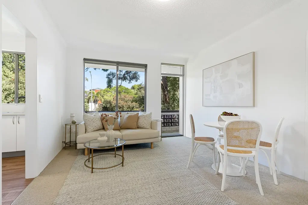 Dee Why 2कमरा The Perfect Blend of Space, Light & Location - Beautifully Positioned for Effortless Living.