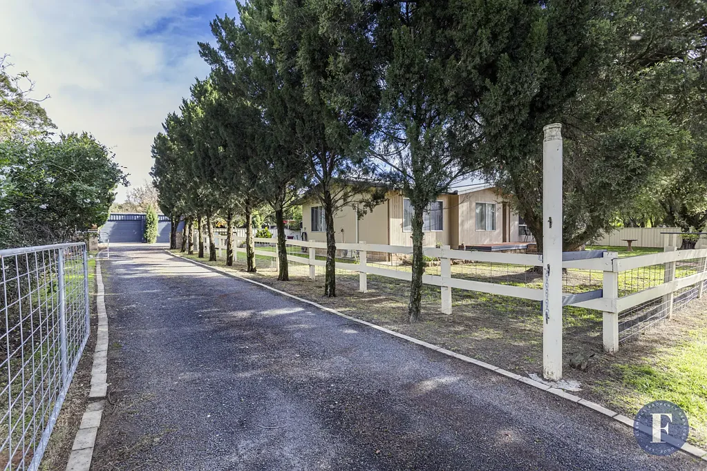Cowra 3બેડરૂમ Country Living, Town Convenience