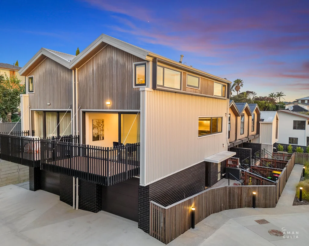 4/98 Walker Road, Point Chevalier, Auckland City, Auckland