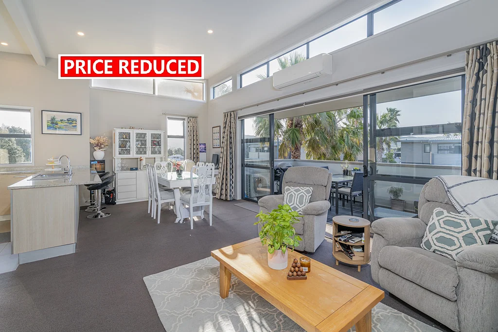 Whitianga 3Kwarto BARGAIN MODERN 3 BED 2 BATH DOUBLE GARAGE
