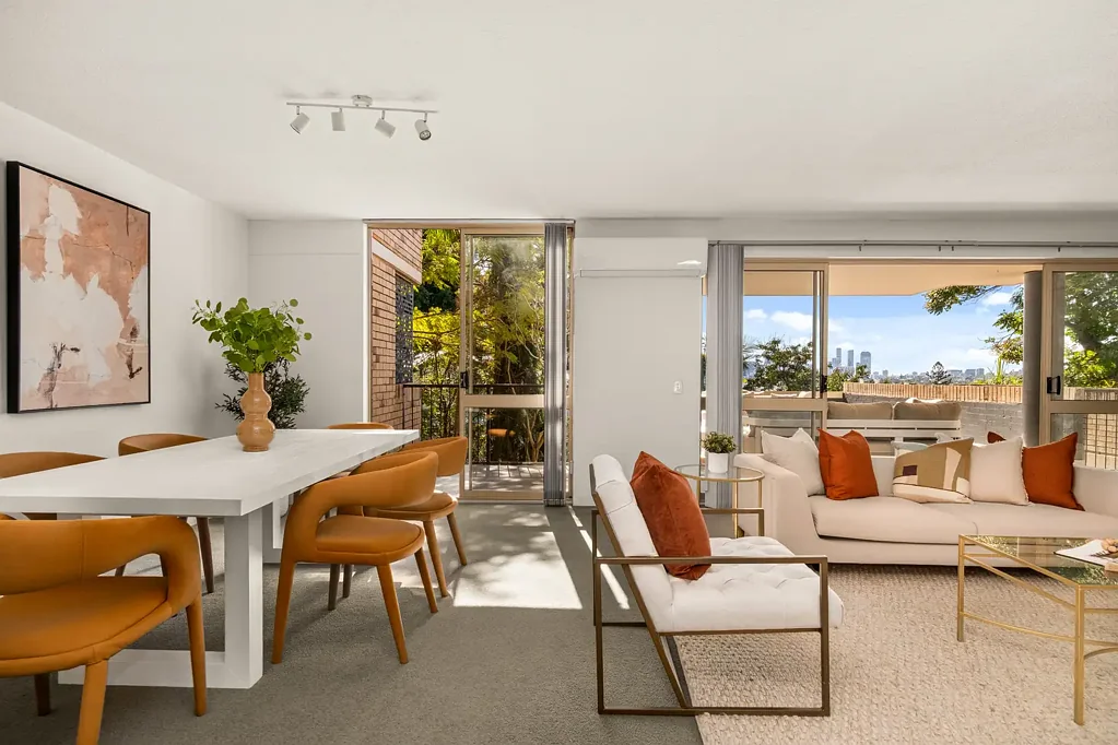 Taringa 2 Bedroom Ground-Floor Apartment with Entertainer's Balcony, Courtyard & Incredible City Views