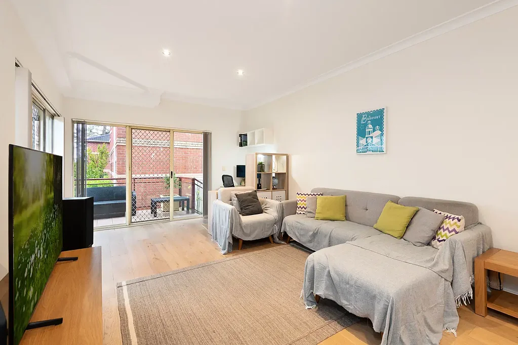Russell Lea 2 Slaapkamer Renovated House-like Garden Apartment Between Bay and Village