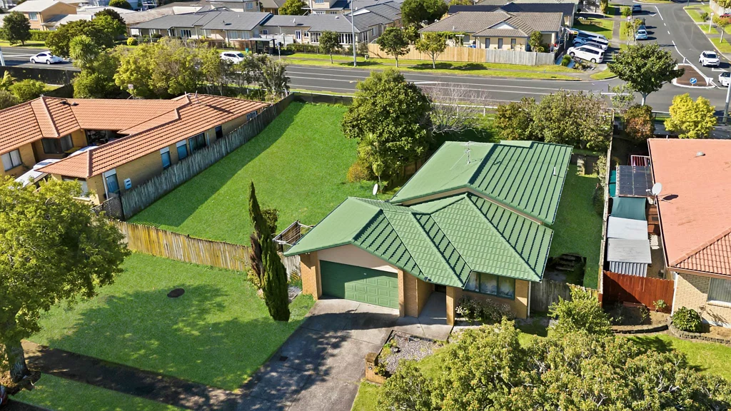 Flat Bush 3Zimmer Affordable Entry to a popular location!