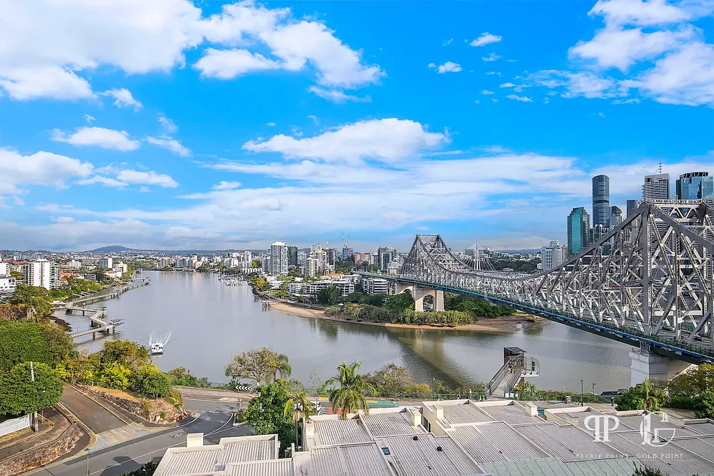 First-Class Luxury Penthouse in One of Brisbane’s Most Prestigious Resort-Style Complexes