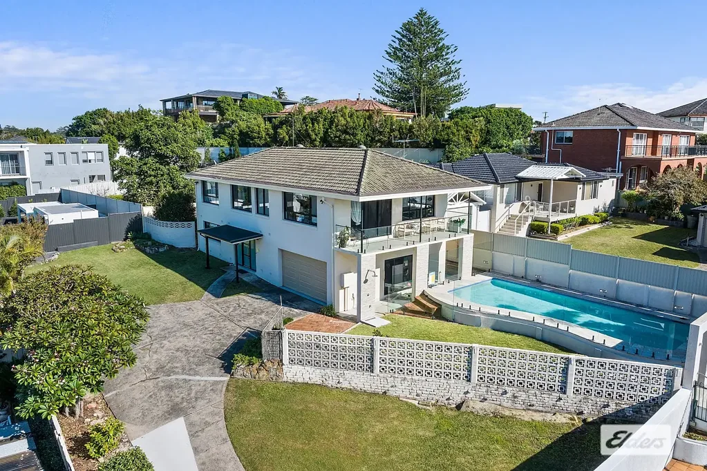 Sylvania 4Moenga Elevated 746sqm block with Sweeping Views