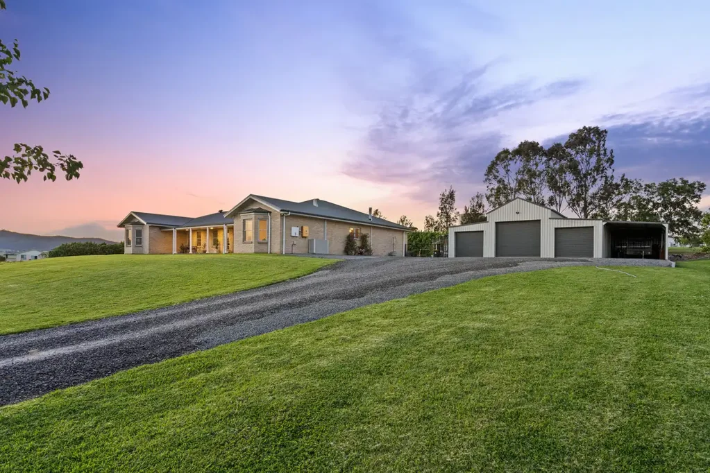 Acreage Life of Leisure for the Whole Family