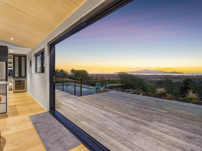 145 Huia Street, Waikanae, Kapiti Coast, 2 rūma, 2 rūma horoi