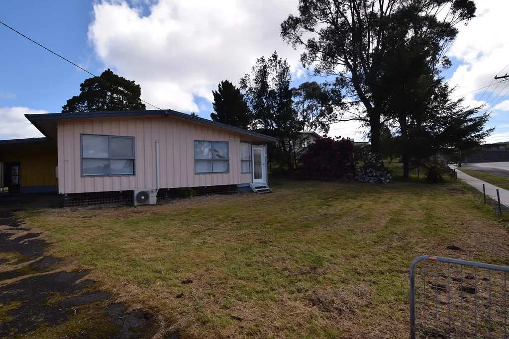 Fully Furnished Charming 3-Bedroom Home with Carport