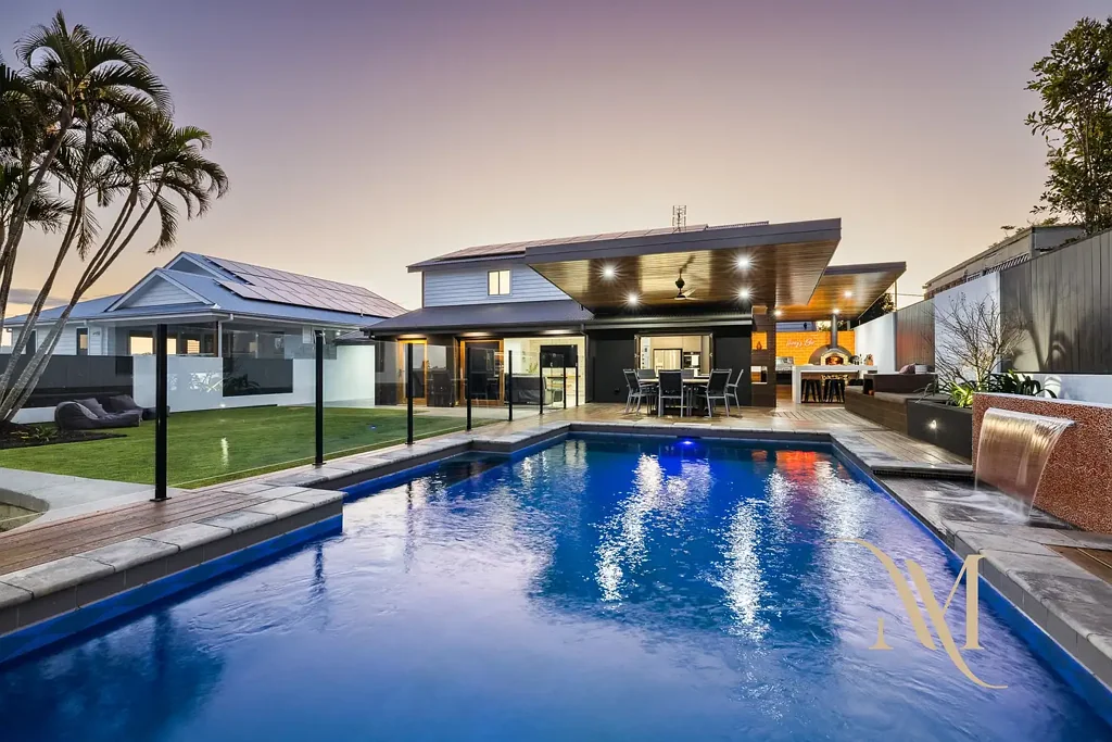 11 Valerie Street, Ashmore, QLD 4214