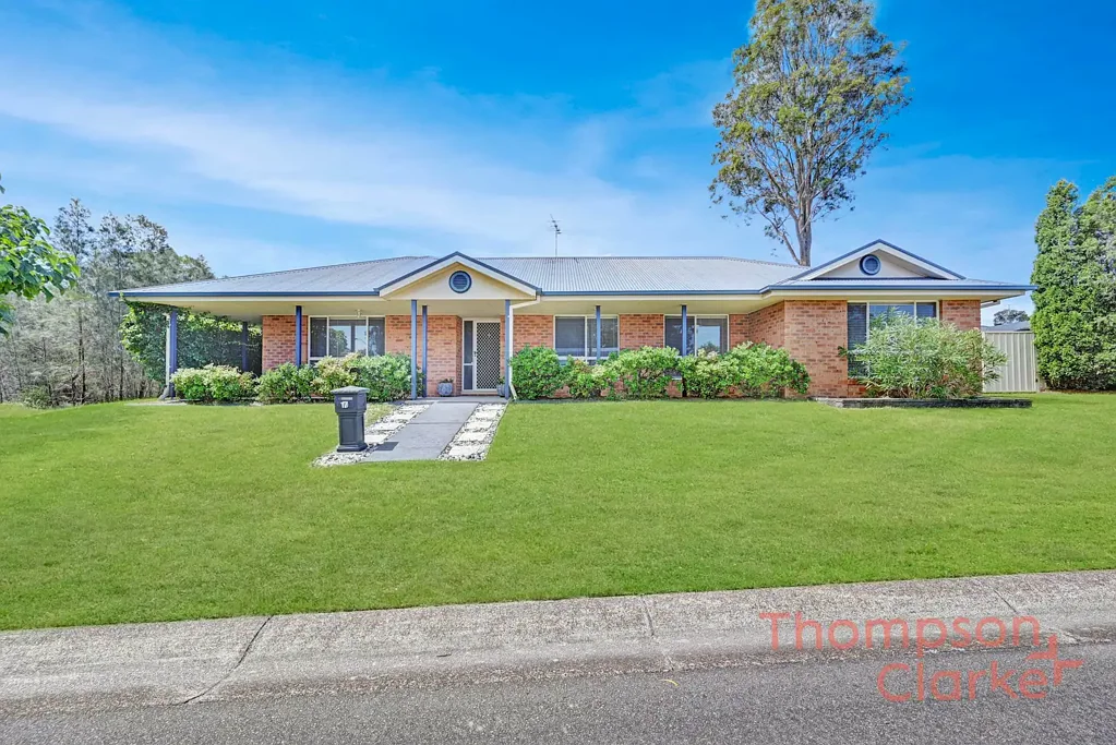 17 Drysdale Crescent, Metford, NSW 2323