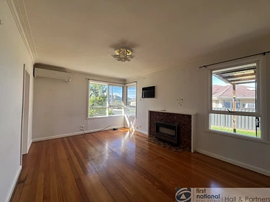 8 Watkins Court, Springvale, VIC 3171, 3 Kuwarto, 1 Banyo, House