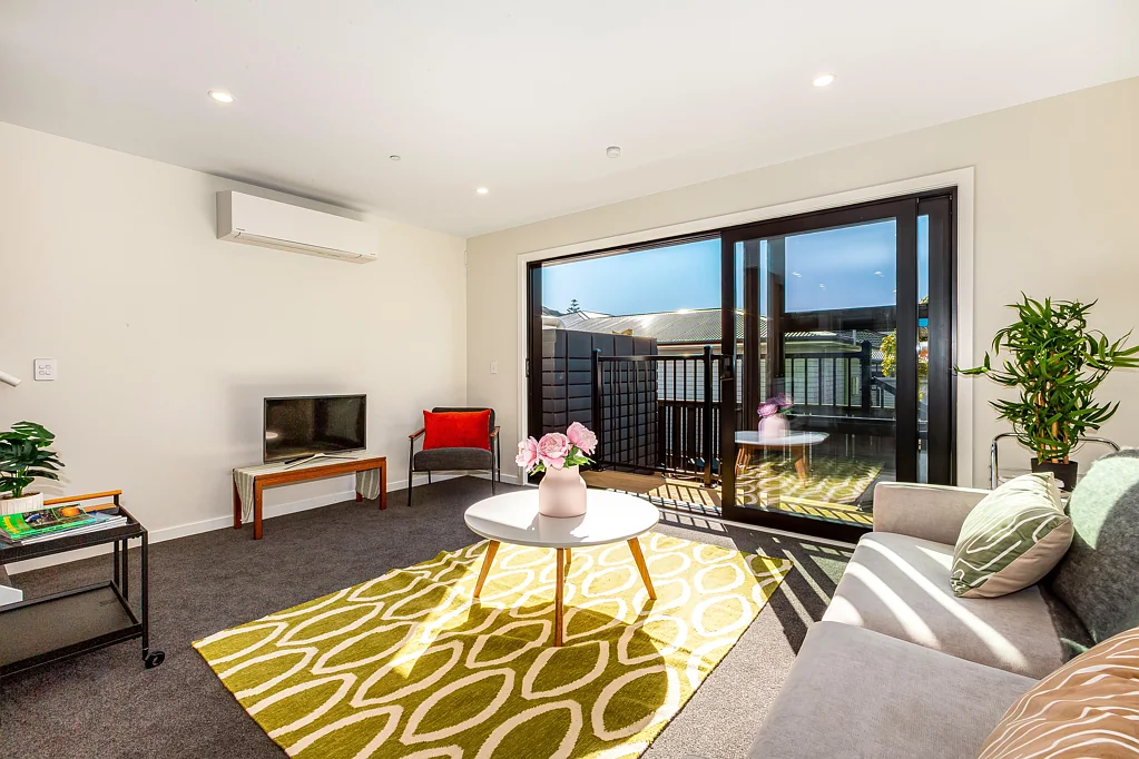 2/50 Beauchamp Street, Tawa, Wellington
