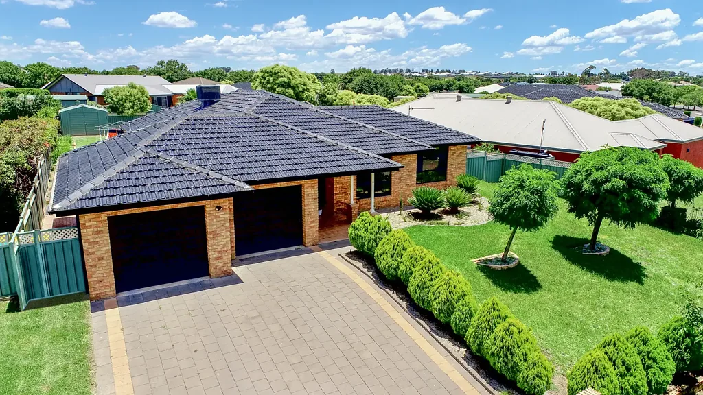 Dubbo 5Zimmer NEW PRICE - Rare Opportunity to Live in a Blue Ribbon Location