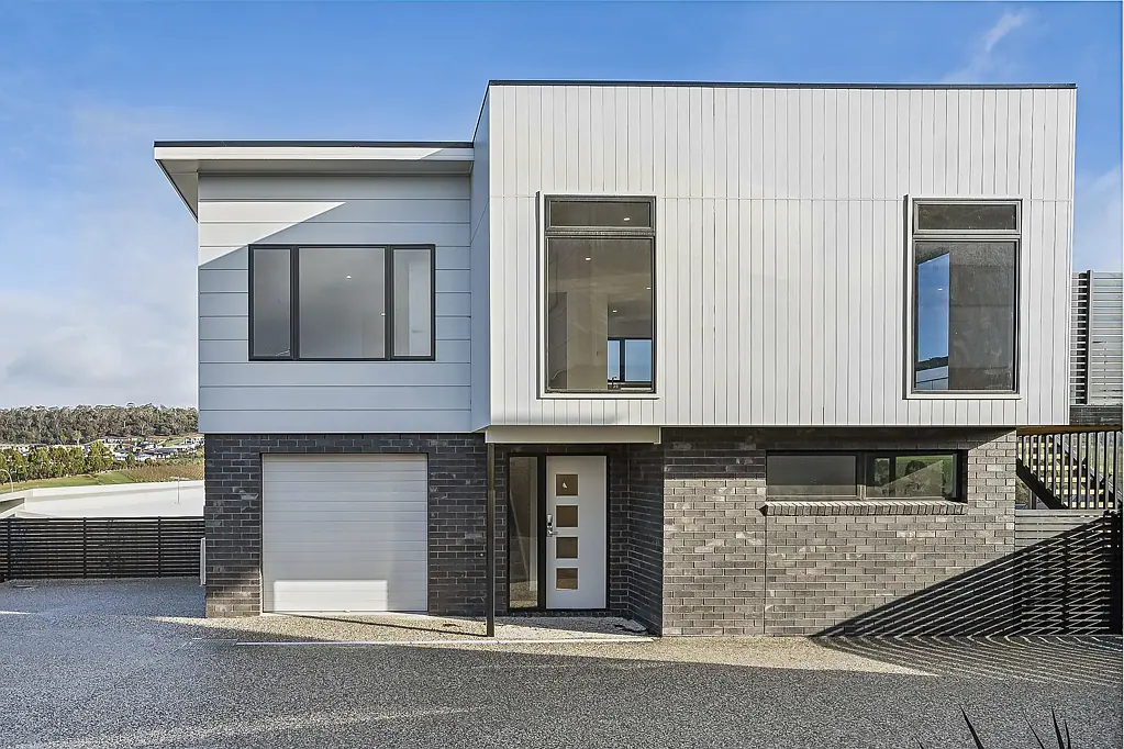 2/6 Busan Avenue, Rokeby, TAS 7019