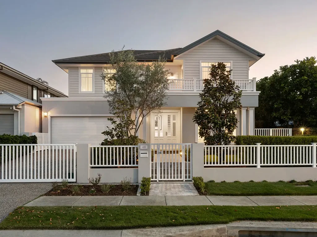 Rochedale 4બેડરૂમ A Bespoke Masterpiece of Light, Calm, and Connection