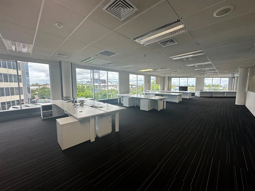 Ellerslie Ellerslie Office: Modern Space, Easy Access
