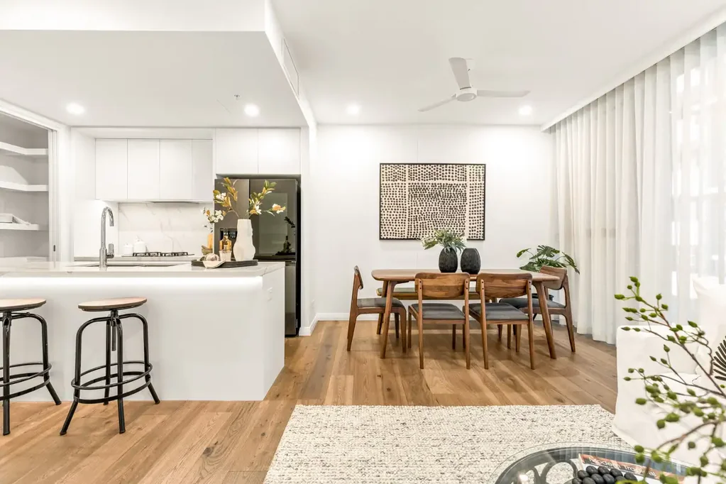 Fish Lane Elegance | Luxury Fully Furnished Living at Croft & Cremorne