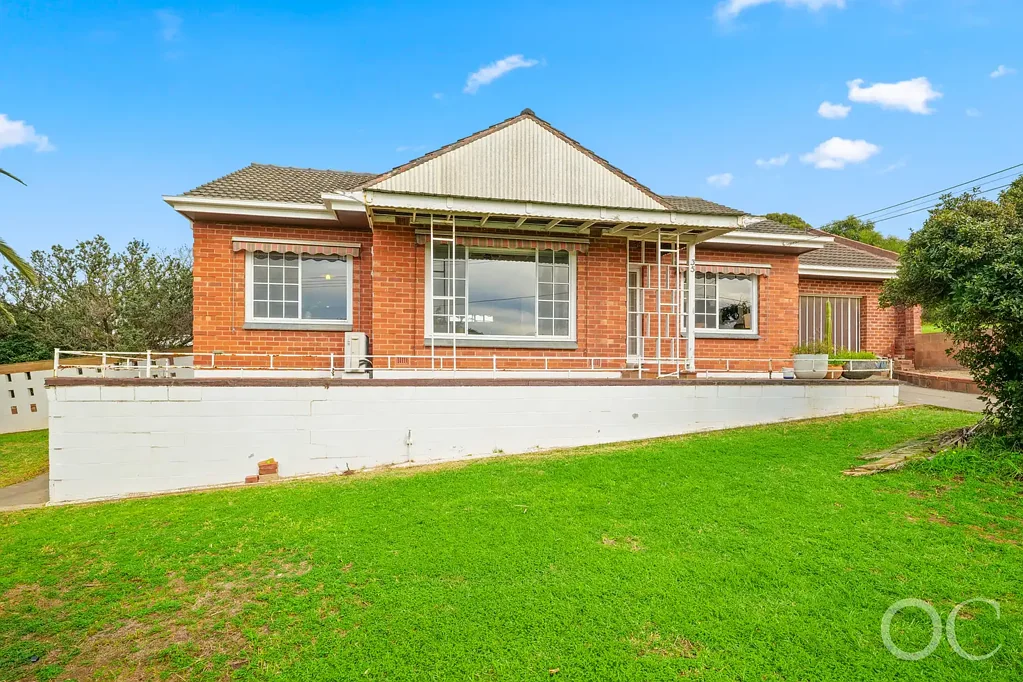 Seacliff Park 3غرفة نوم Open the Door to a Solid Corner Home, City-To-Sea Views and Permission to Dream Big