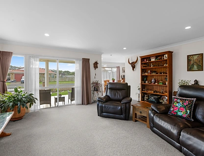 2 McGowan Place, Orewa, Rodney, 3 Bedrooms, 2 Bathrooms, House