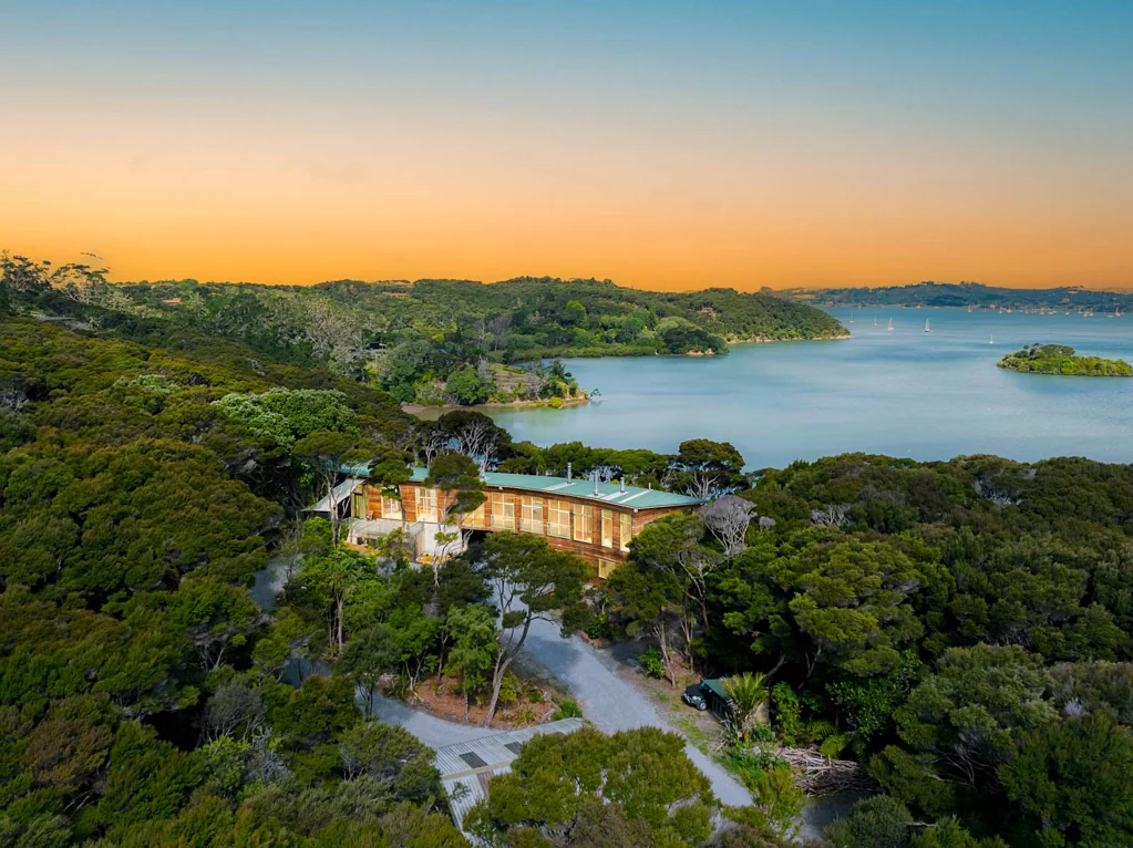 Kerikeri 4房  THIS EXTRAORDINARY ESTATE MUST SELL!