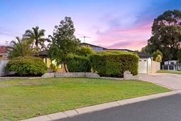 9 Dunbar Court, Meadow Springs