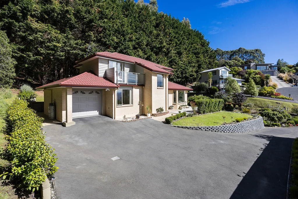 Broad Bay 4房  Peaceful, Private & Perfectly Positioned