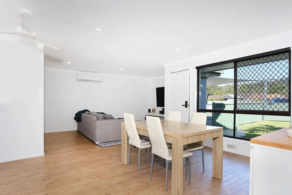 Coombabah 3房  Spacious Duplex on a house size Block On A Quite Cul-De-Sac