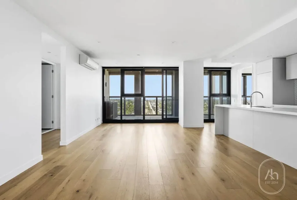 2108/3 Young Street, Box Hill, VIC 3128, 3 Bedrooms, 2 Bathrooms, Apartment