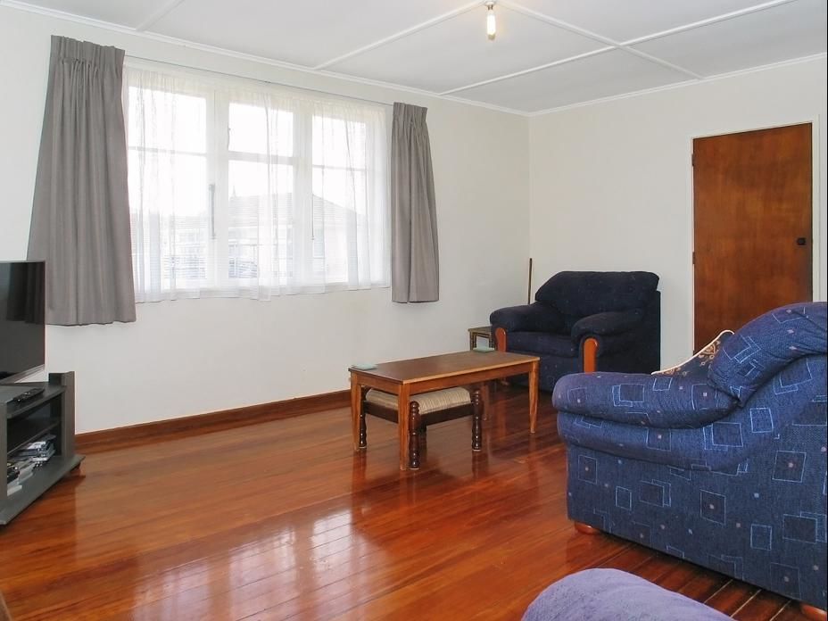 3 Mitchell Grove, Porirua East, Porirua, 2 phòng ngủ, 1 phòng tắm