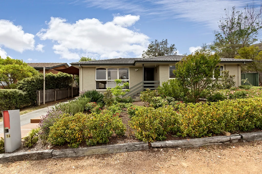 16 Inkster Street, Kambah, ACT 2902