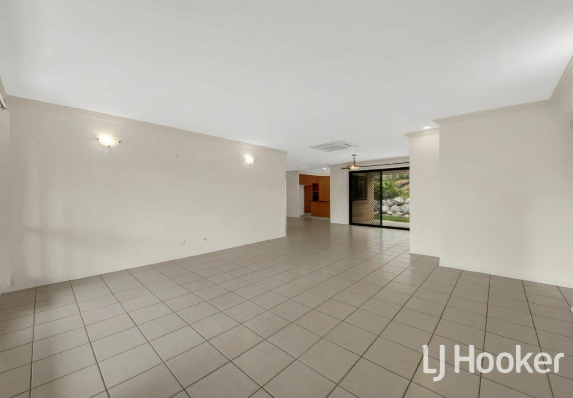 22 BARRINE CL, CLINTON QLD 4680, 0 chambres, 0 salles de bain, House